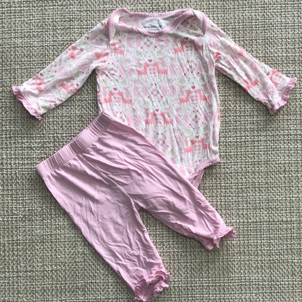 Magnetic Me Outfit (size 12-16m)
